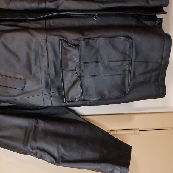 Men's Leather Coat - Picture 4 of 6